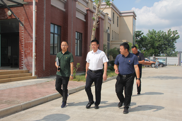 中江县人民政府副县长郑常友调研中江水司供排水工作